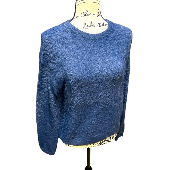 Velvet by Graham and Spencer Womens Betty Feather Yarn Crewneck Sweater Sz Small - Picture 1 of 13